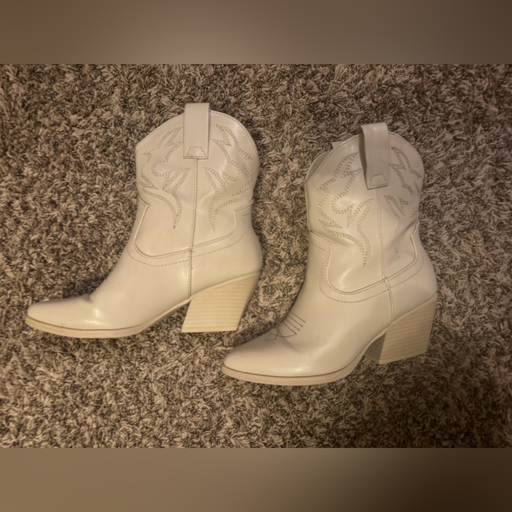 Tan amazon boots ankle length
